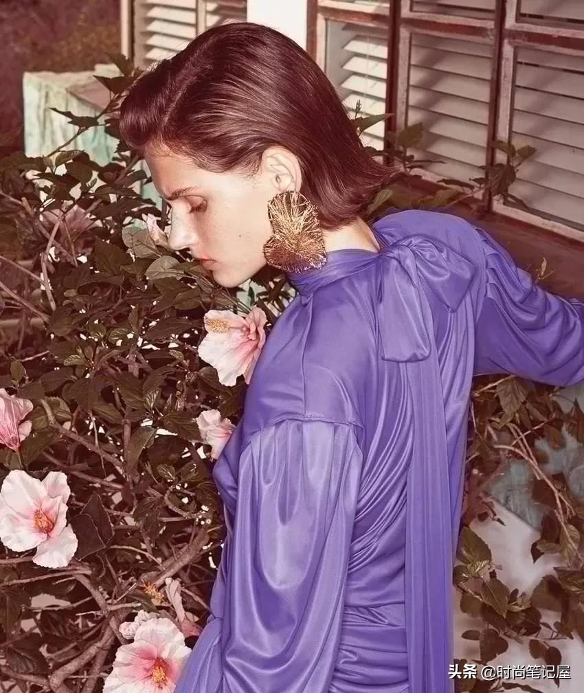 潮流衣服怎样打结好看,后面打结的衣服教程