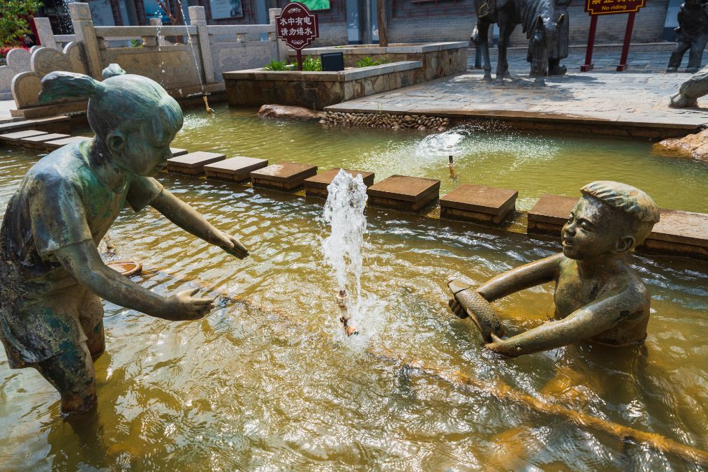 她是滔滔千里黄河的宠儿,阴山之下、河套之上的掌上明珠