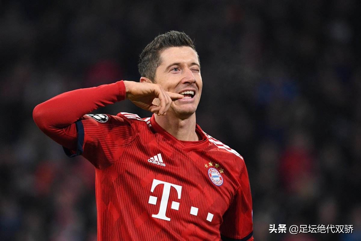 足坛十大中锋哈兰德,莱万苏牙谁更强