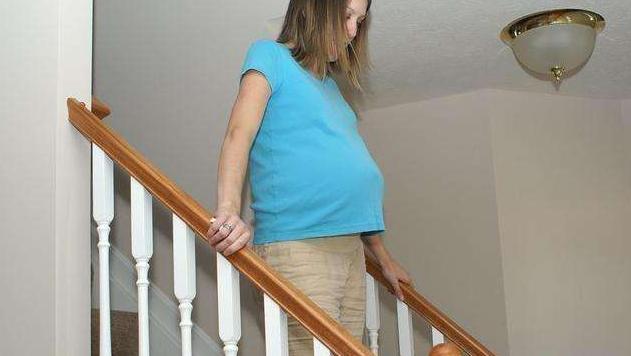 孕妈上厕所不方便,且容易造成胎儿缺氧,须牢记3个不要