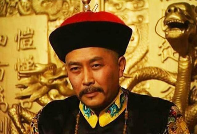 福薄之人,往往都有这2个特征,你身上若有一个,就要注意了