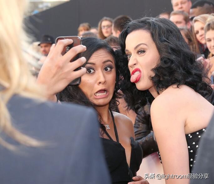 什么牌子的手机自拍好看,自拍哪个软件拍出来好看