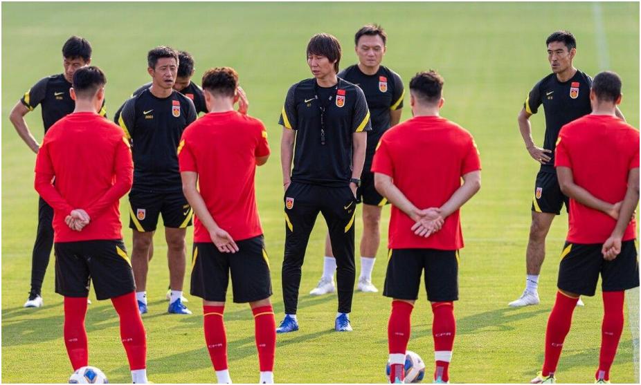 李铁为什么想当国家队主教练,曾经的国家队主教练李铁