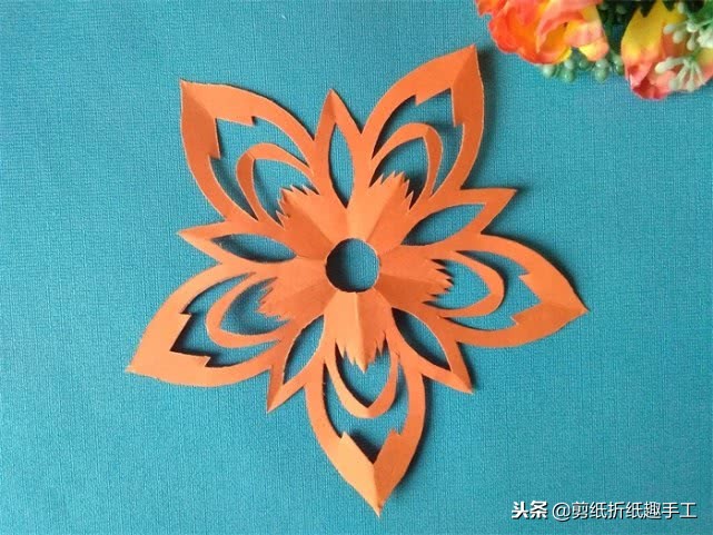 分享五星窗花剪纸简单漂亮,100种简单剪纸窗花角花