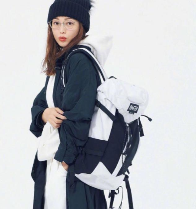 方脸戴什么帽子拉长脸型,什么帽子修饰方脸最好看