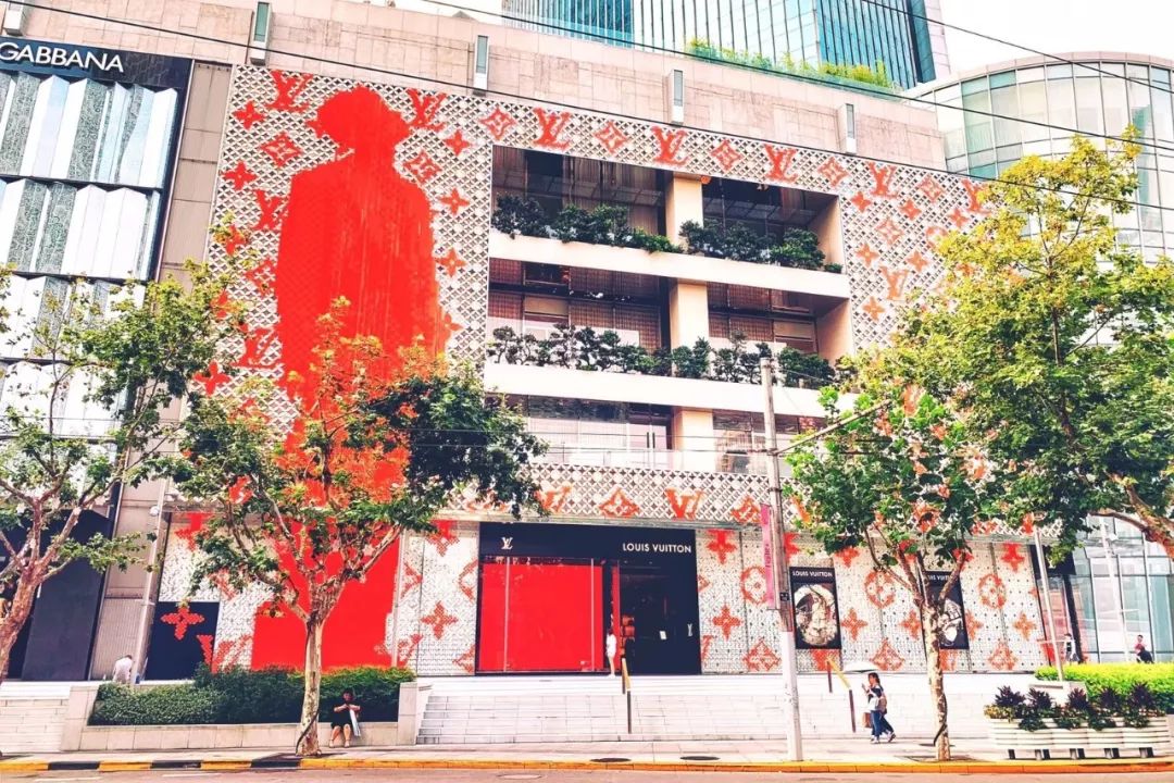 淮海路和南京西路哪个繁华,南京西路vs陆家嘴