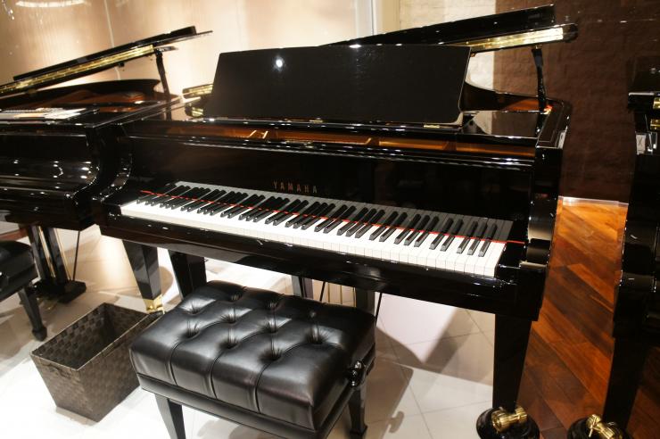 日本钢琴品牌YAMAHA和KAWAI的终极比较，超全面！