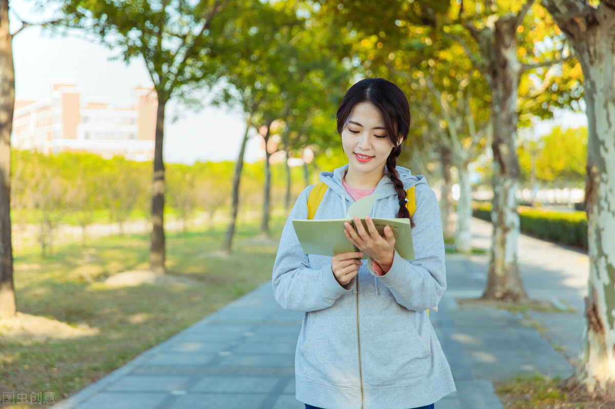 你看纸质书还是电子书,你喜欢电子书还是纸质图书