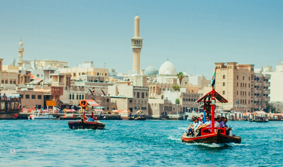 迪拜中国人打工者的真实生活,迪拜繁华城市真实生活