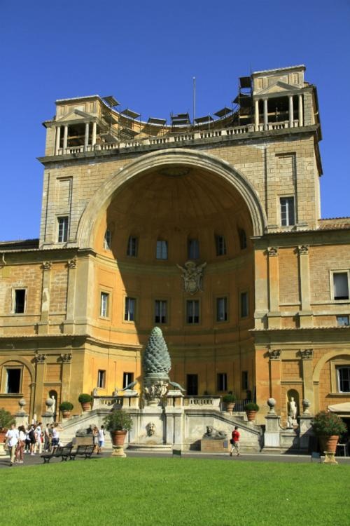 走进梵蒂冈城市,走进梵蒂冈手抄报