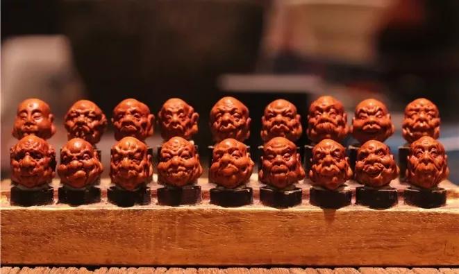 核雕的雕刻题材,刀尖上的艺术核雕工具知多少