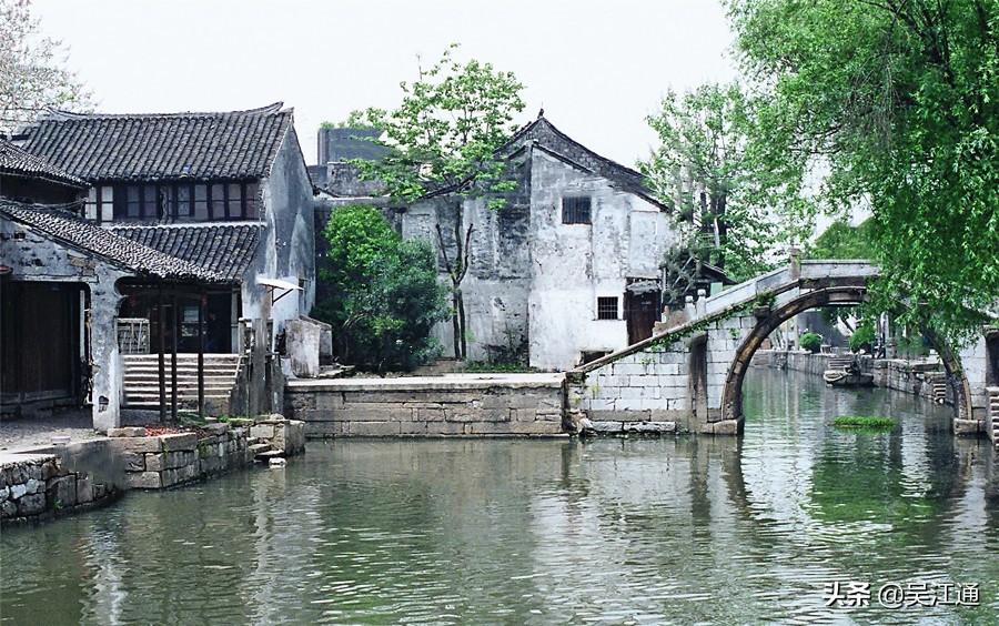 黎里走出来的哲学家、美学家汝信