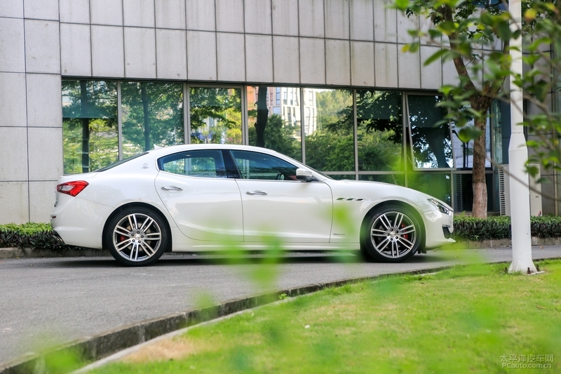 玛莎拉蒂ghibli和s350,玛莎拉蒂ghibli测试评价