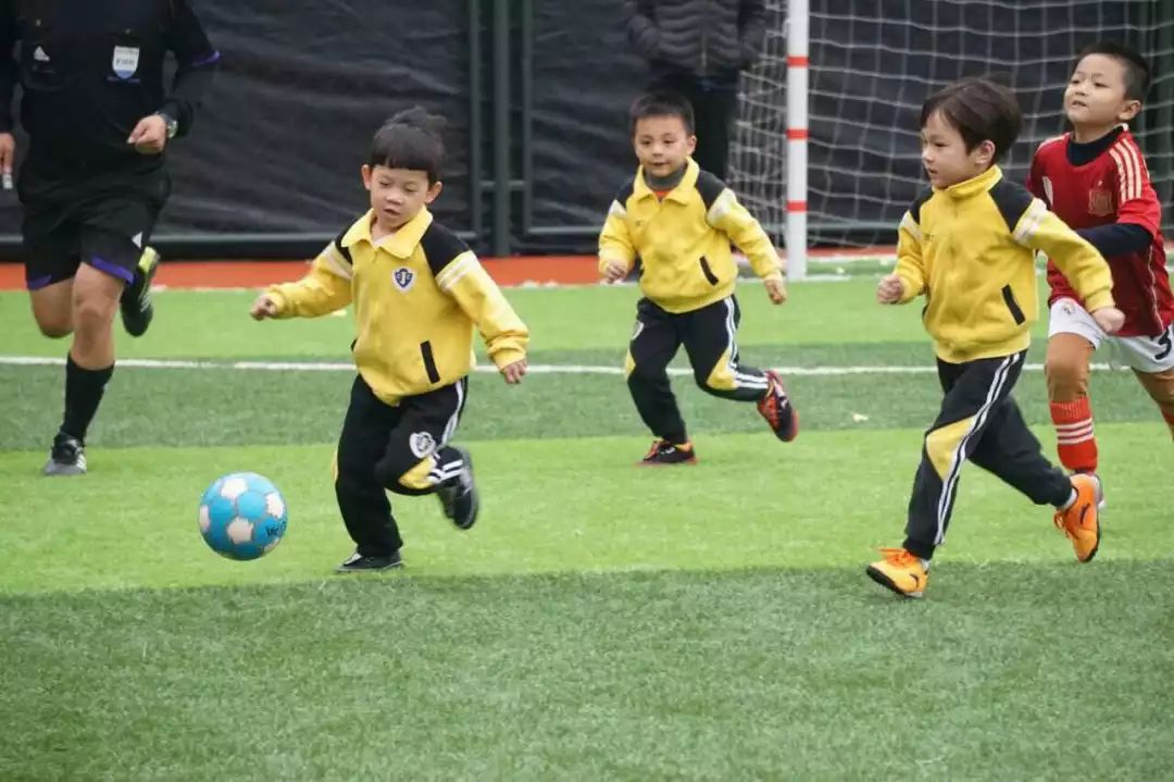 足球就要从娃娃抓起,中国足球现在开始从娃娃抓起了吗