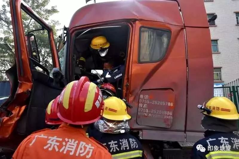 塘厦这支英雄部队集体脱下军装，开始新的征程