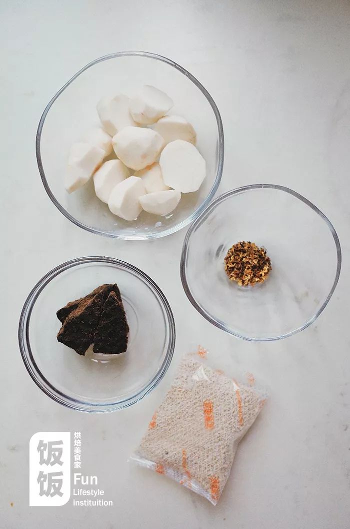 芋圆桂花糖水,鸡头米糖桂花芋圆