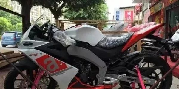 国内能上牌带abs的电动摩托车,国内大排量摩托车可以上牌吗