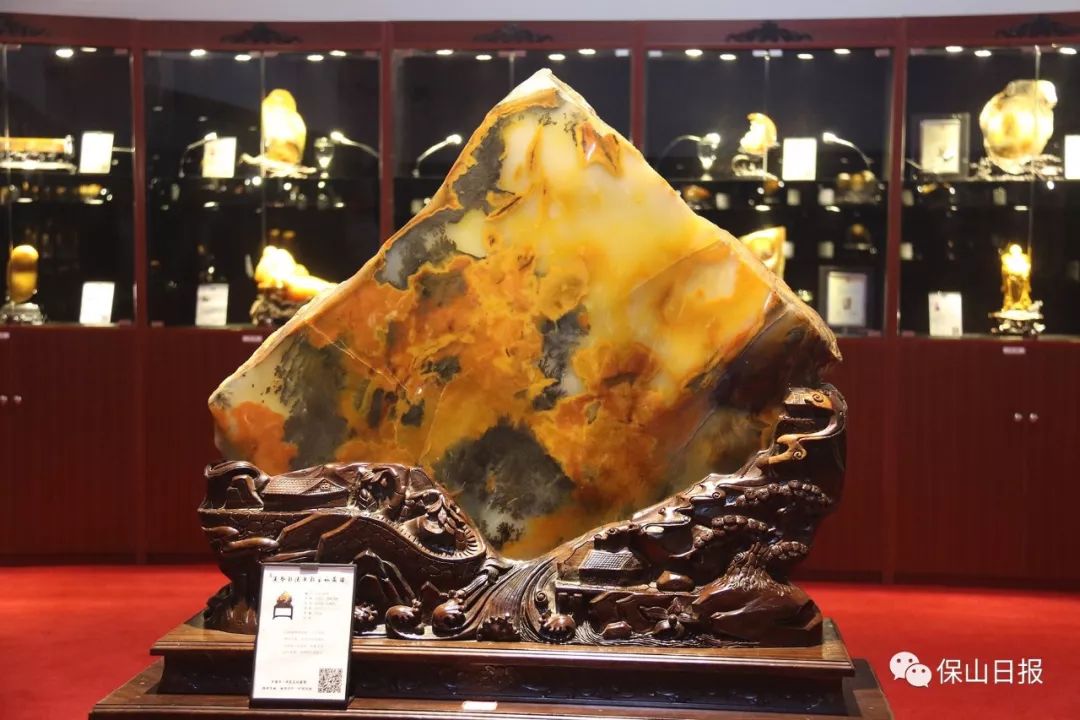 龙陵黄龙玉在哪里,龙陵启运黄龙玉收藏馆