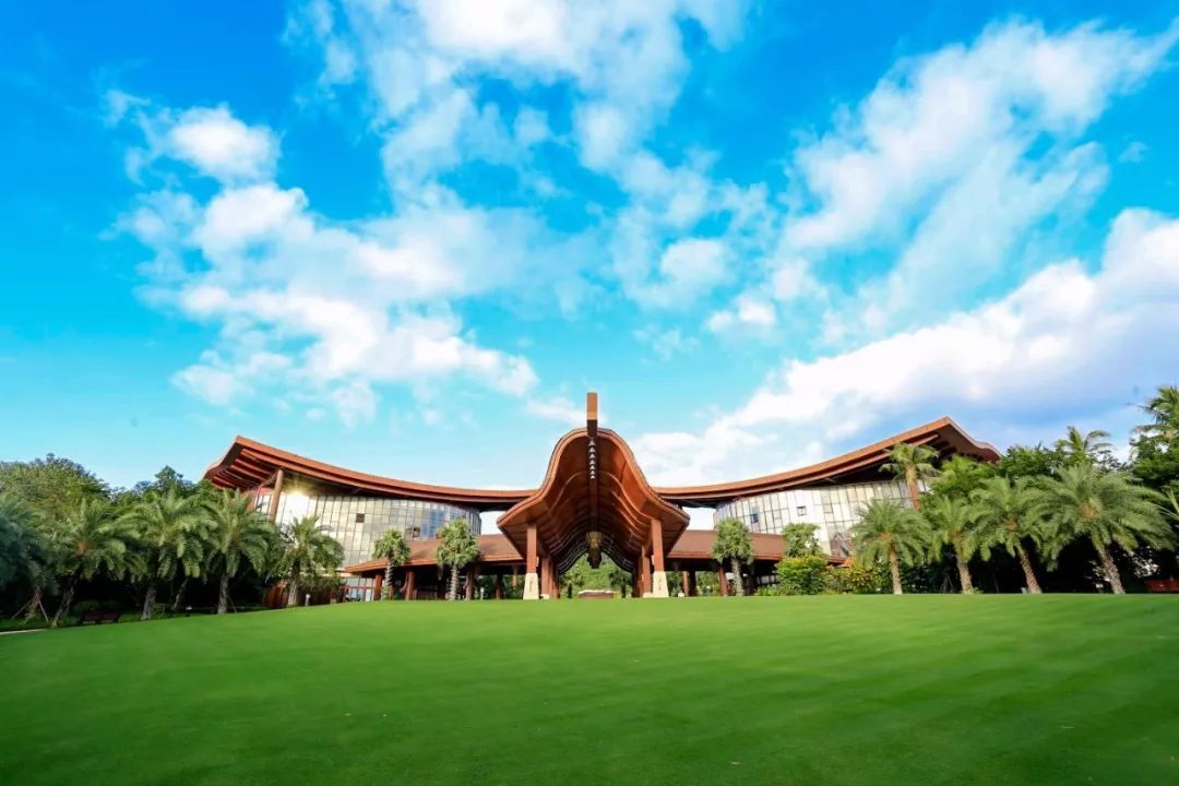 三亚豪华无边泳池别墅,三亚温泉度假