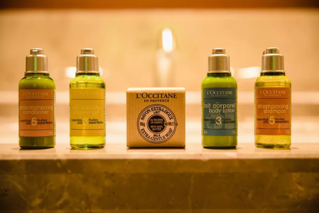 三亚豪华无边泳池别墅,三亚温泉度假