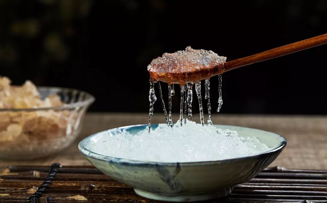 又到换季,你的皮肤也开始干燥缺水了?用上这一招,不仅补水,还有助于瘦身和调节免疫力!