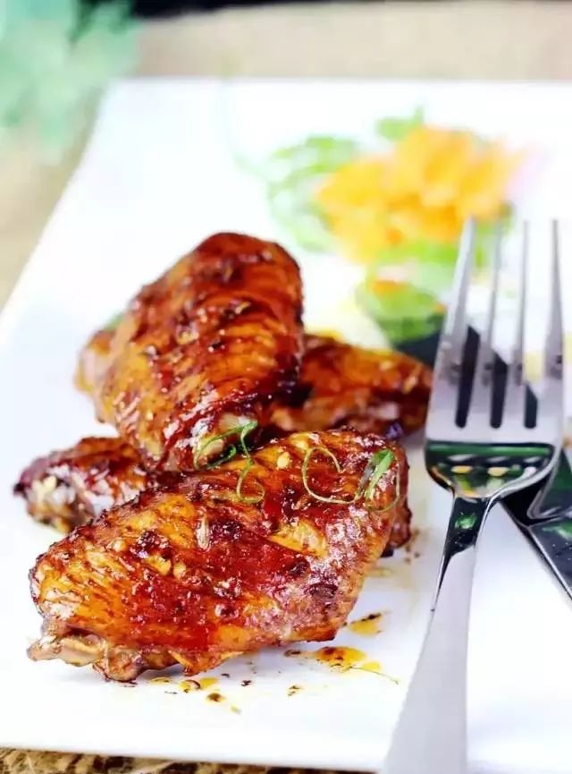 三款令人胃口大开的美味烤鸡翅,烤鸡翅鸡腿配方