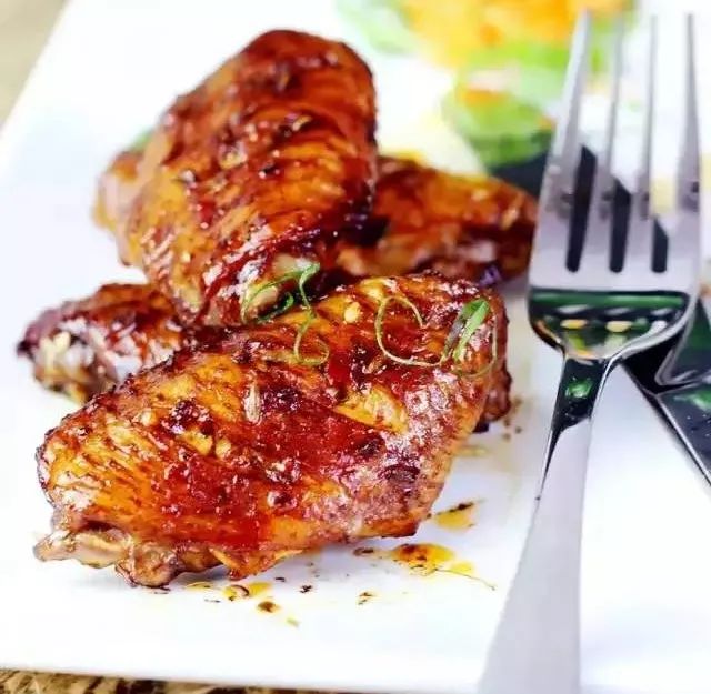 三款令人胃口大开的美味烤鸡翅,烤鸡翅鸡腿配方