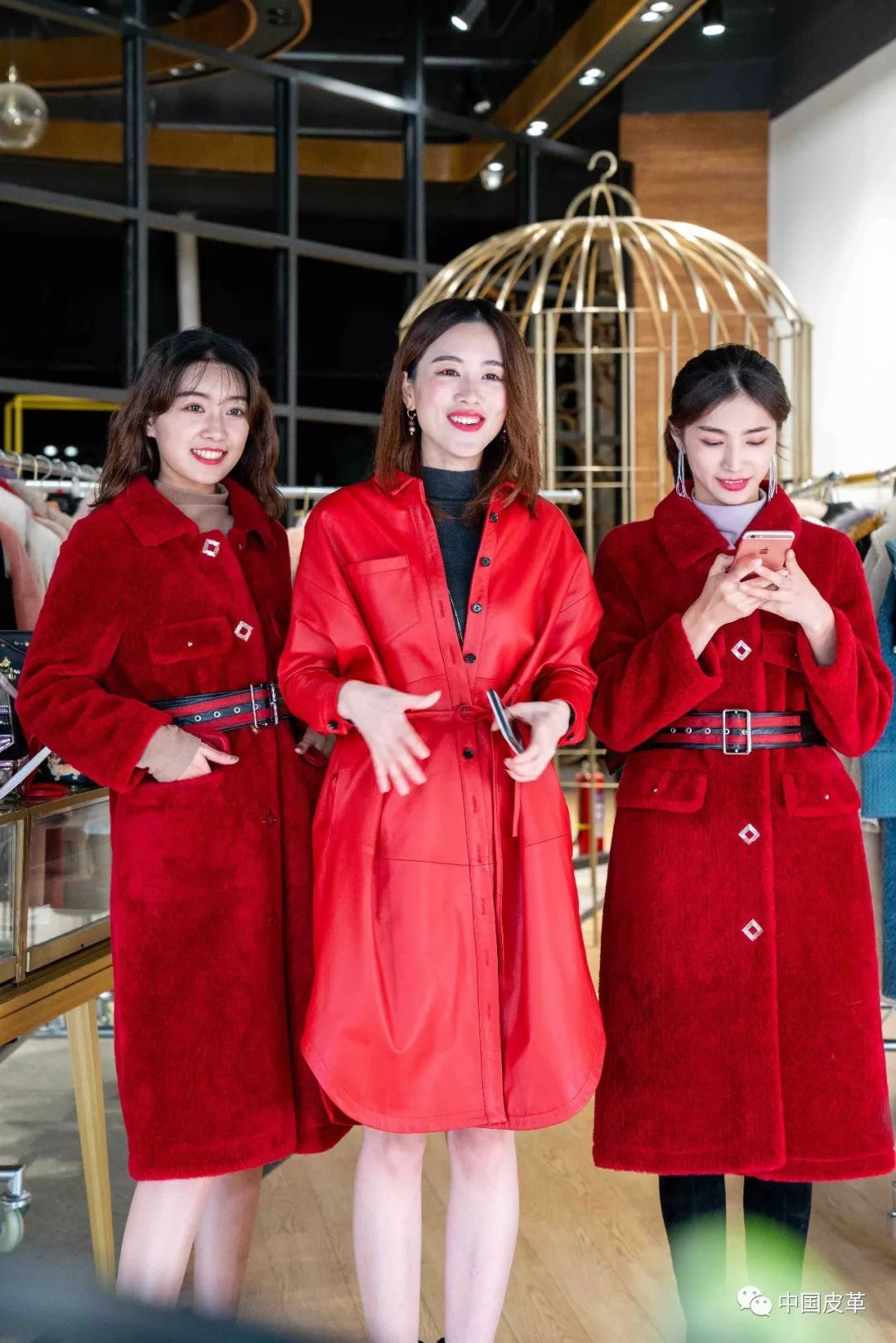 海宁皮革城直播基地营业时间,海宁皮革城网络直播基地