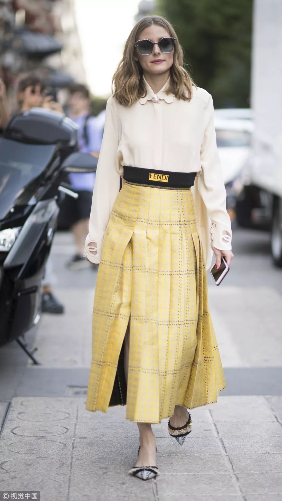 法式风情法国女人,法国女人穿搭法式