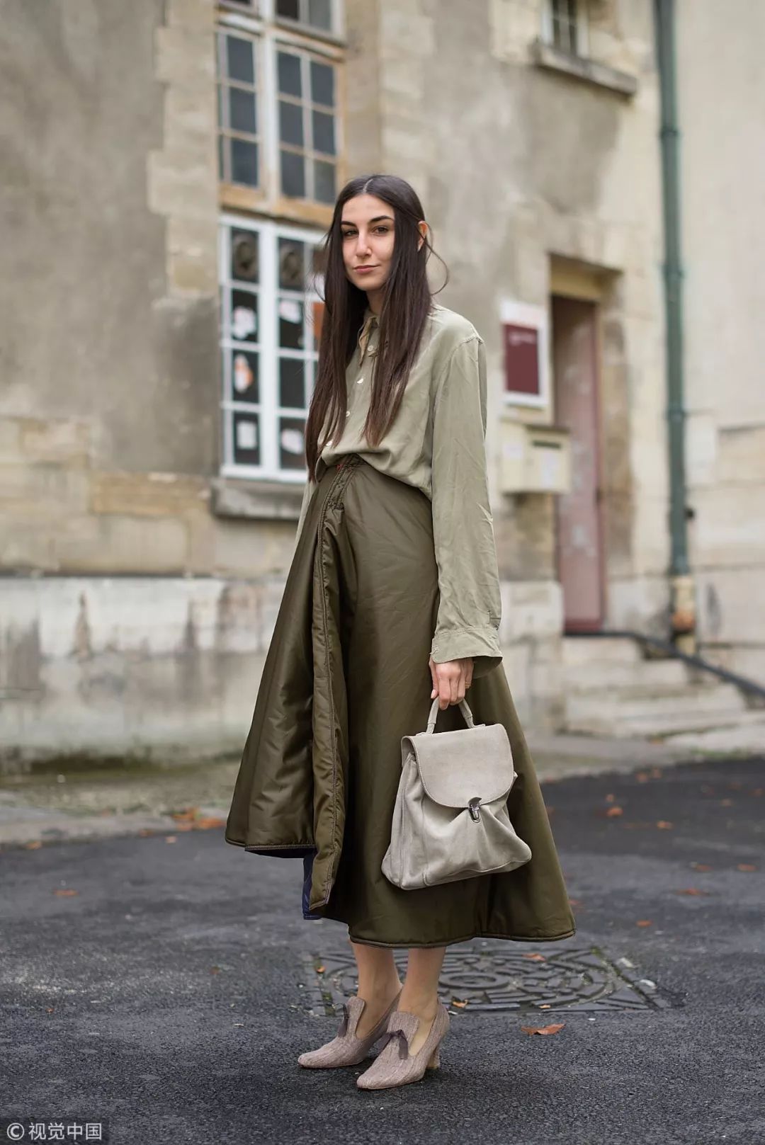 法式风情法国女人,法国女人穿搭法式