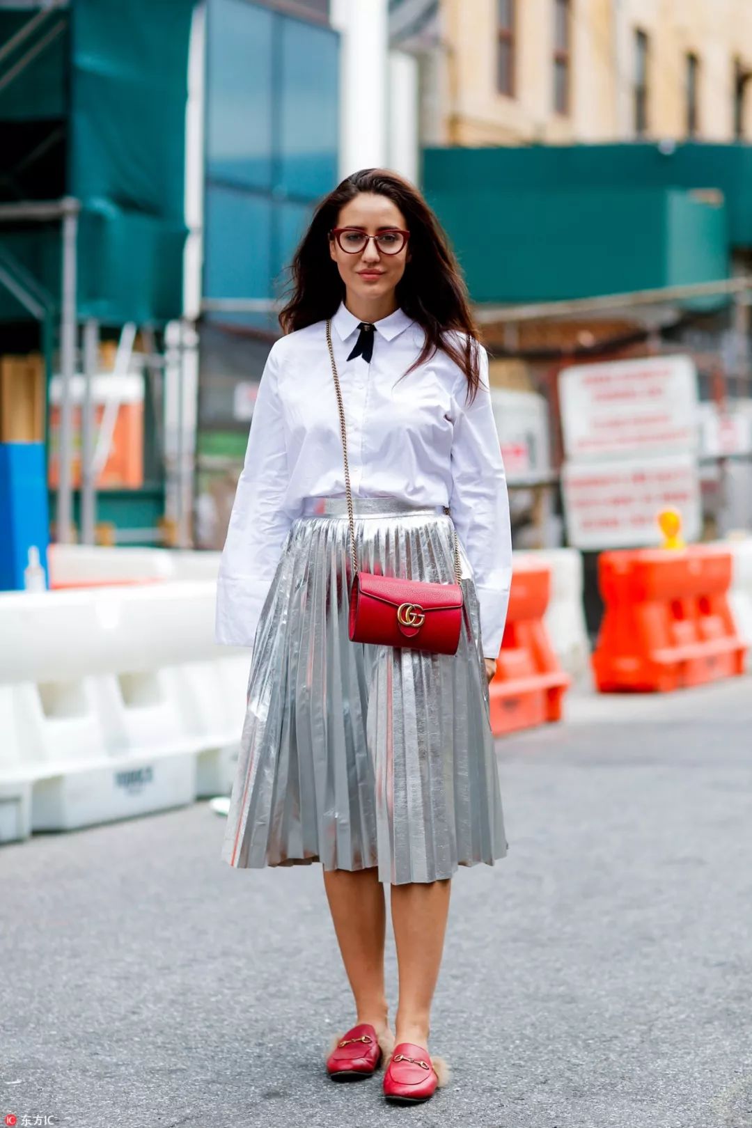 法式风情法国女人,法国女人穿搭法式