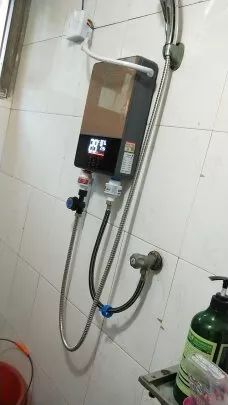 你还用这种水刷碗洗脸？也太可怜了