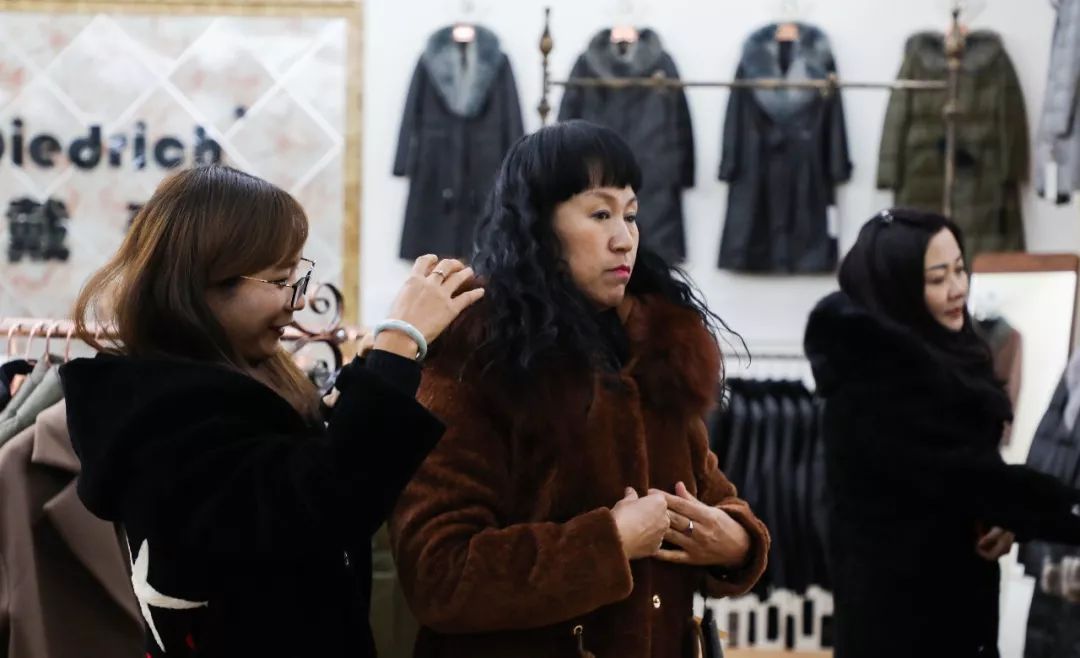 上千种款式任您来选,五家渠海宁皮革城开业了没有