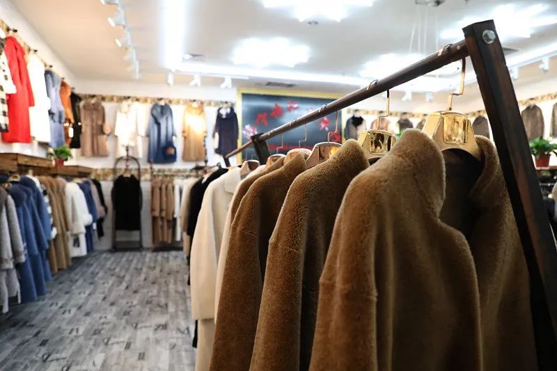 上千种款式任您来选,五家渠海宁皮革城开业了没有