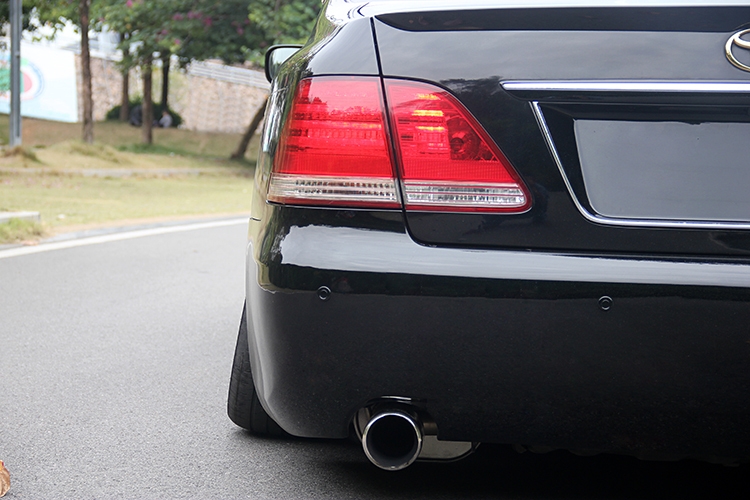 纯进口皇冠3.5四驱自吸丰田全能王,丰田皇冠新款suv20t四驱中配报价