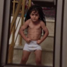 泰山腹肌小孩,五岁小孩儿8块腹肌