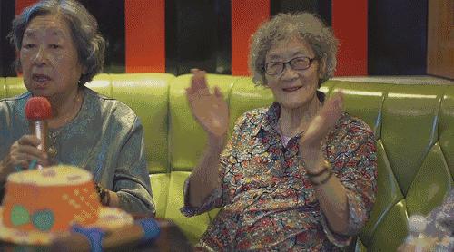 杭州89岁白发姑娘卖房环游世界，90后刷屏点赞：希望我老了也能这么酷