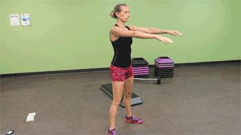 对着墙练的几个动作,靠墙练瑜伽的十个动作