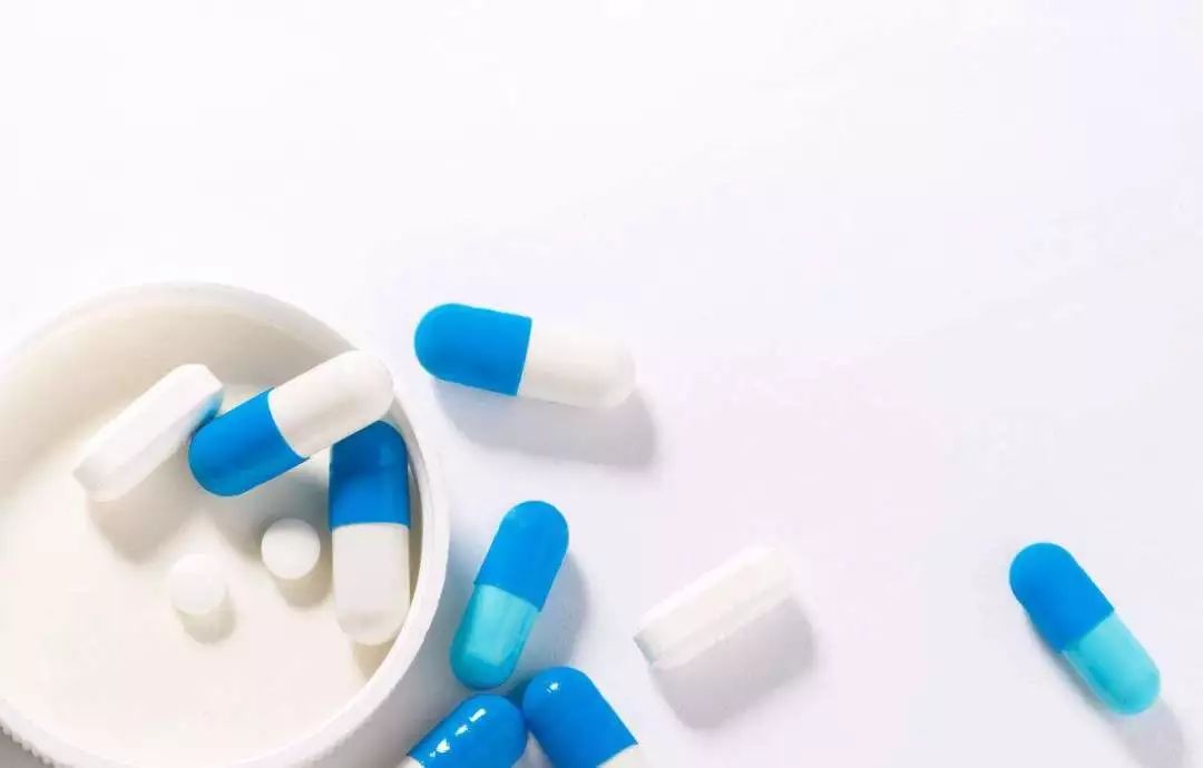 饮酒吃药会致命？是真的！平常吃药也需“正确姿势”！