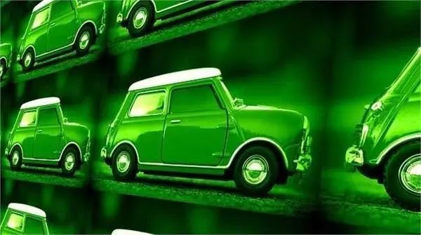 一个四线城市车行老板的中年“赌局”｜经观汽车