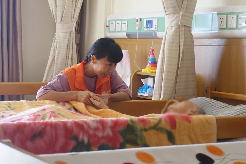 十方缘义工视频,十方缘义工培训