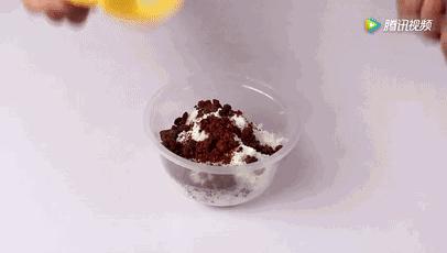 用洗衣粉消灭家中小飞虫,用洗衣粉灭蟑螂的最好方法