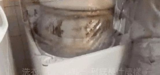 女孩意外得病母亲知道真相后悔,女童身体患重病妈妈哭诉