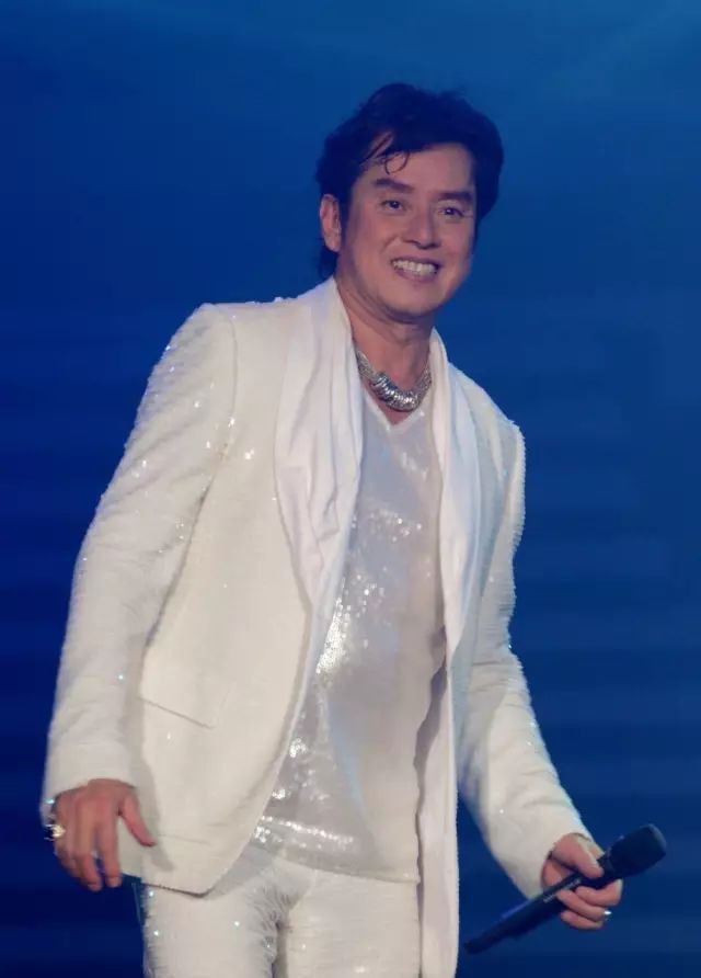 秋天的唯美的抒情歌曲,秋天的十首歌曲