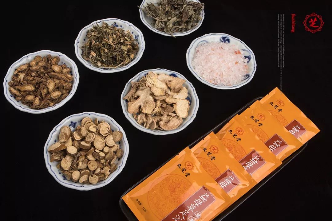 秋冬用什么泡脚对皮肤好,秋冬泡泡脚全身轻松