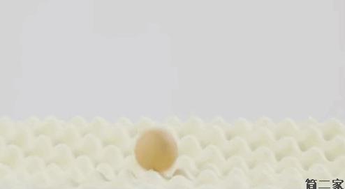 金橡树的波浪乳胶枕泰国原装进口,泰国进口乳胶枕只要99