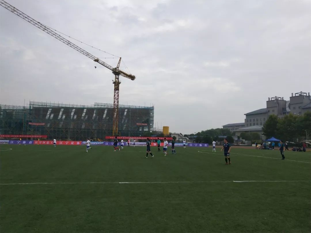 听见江宁｜江宁开发区新型研发机构摆摊“吆喝”创新产品！