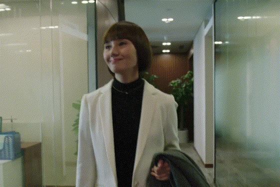 【潮头霓裳】抢“鲜”看：杰西服装的多面时髦