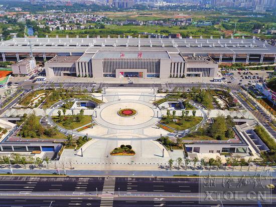 改革开放40周年城市农村变化短片,回顾改革开放四十年的光辉历程