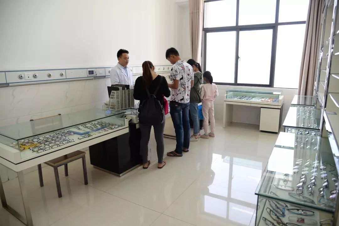 宾川县医院眼科在几楼,宾川县中医院眼科